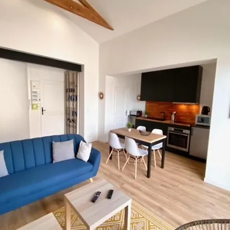54m Scandinavian Style At 800m From The Beach